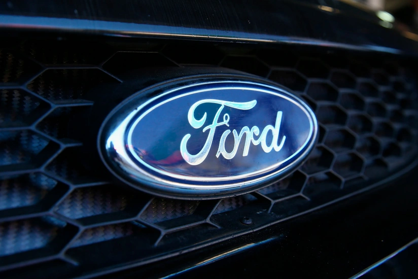 “Ford” tam elektrikli avtomobillərdən imtina edib
