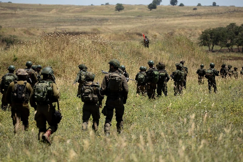 İsrail ehtiyatda olan on minlərlə hərbçini xidmətə çağırır