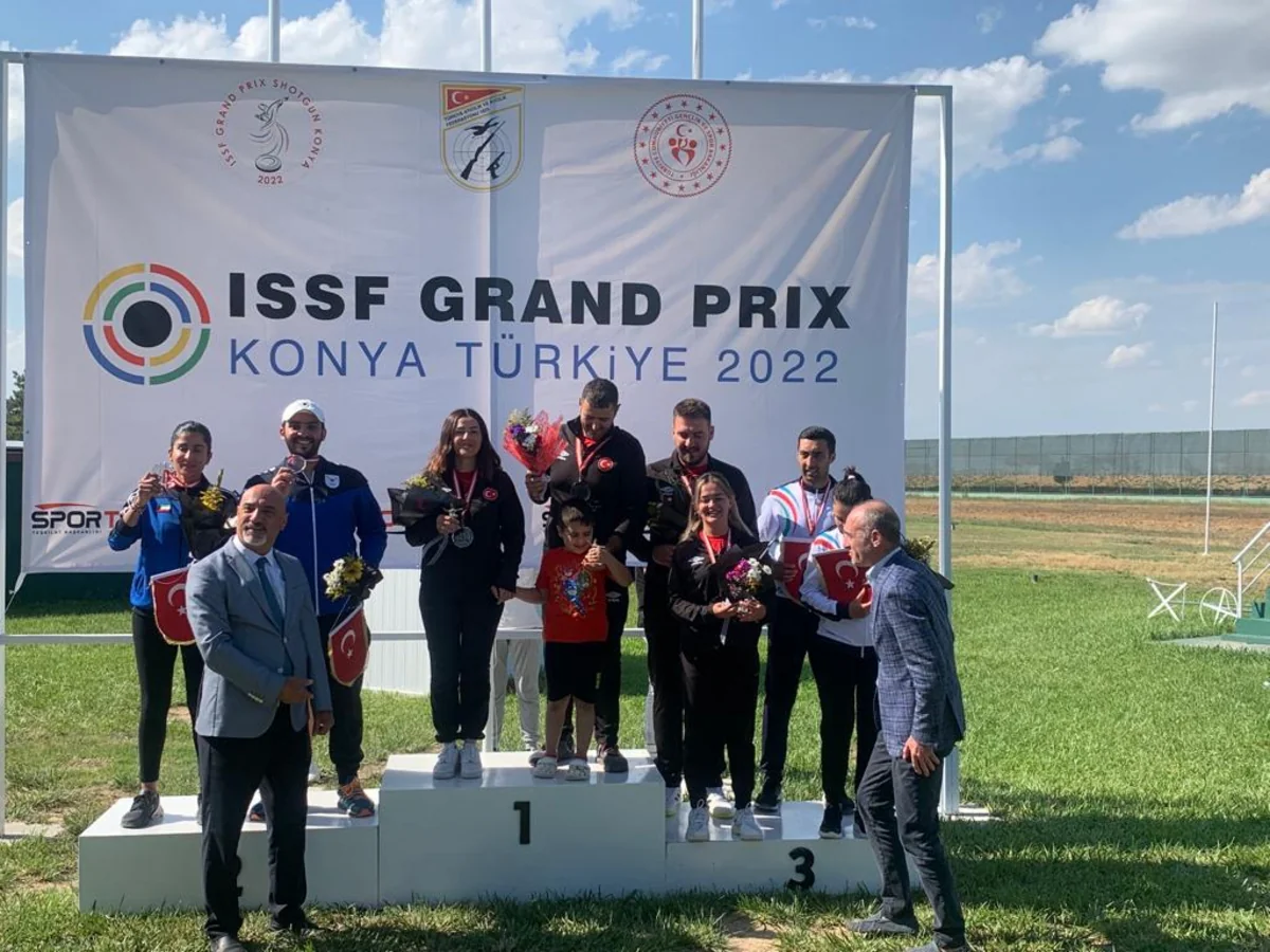 Stend atıcılarımız beynəlxalq yarışda bürünc medal qazanıb