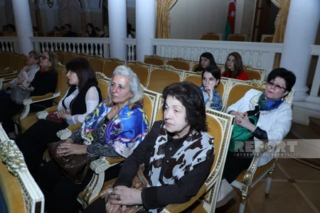 Mahnı və Rəqs Ansamblı Fikrət Əmirovun 100 illik yubileyi münasibətilə konsert proqramı ilə çıxış edib