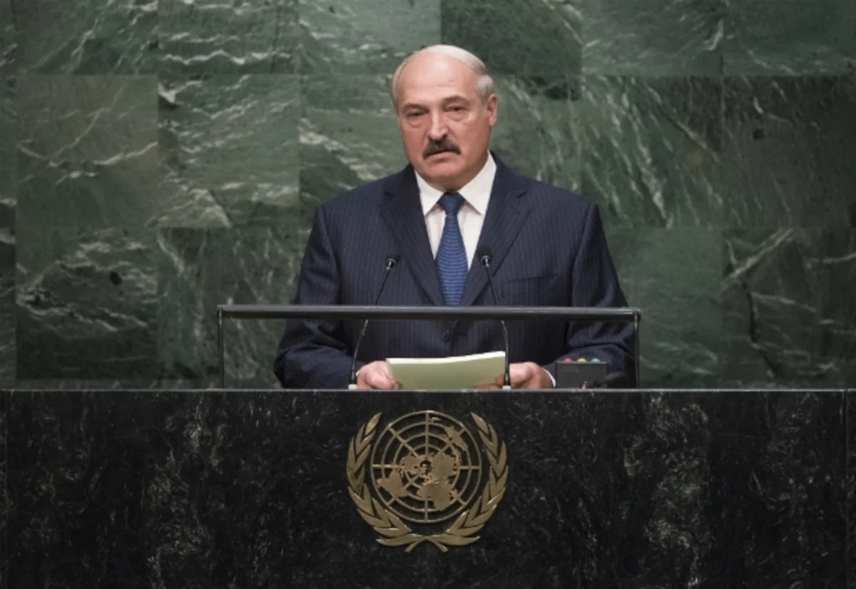 ​Лукашенко: В мире маячит «призрак очередной большой войны»