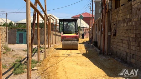 Bakının Binəqədi qəsəbəsində 4 yolun təmirinə başlanılıb