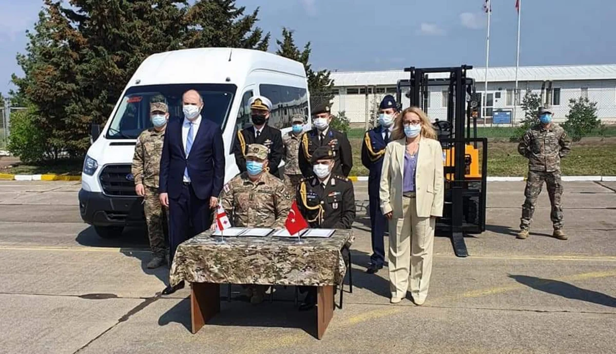Türkiyə Gürcüstanın Marneuli hərbi aerodromunun bərpasına başlayıb