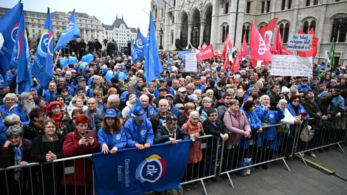 Hungarian opposition holds rally demanding direct presidential elections