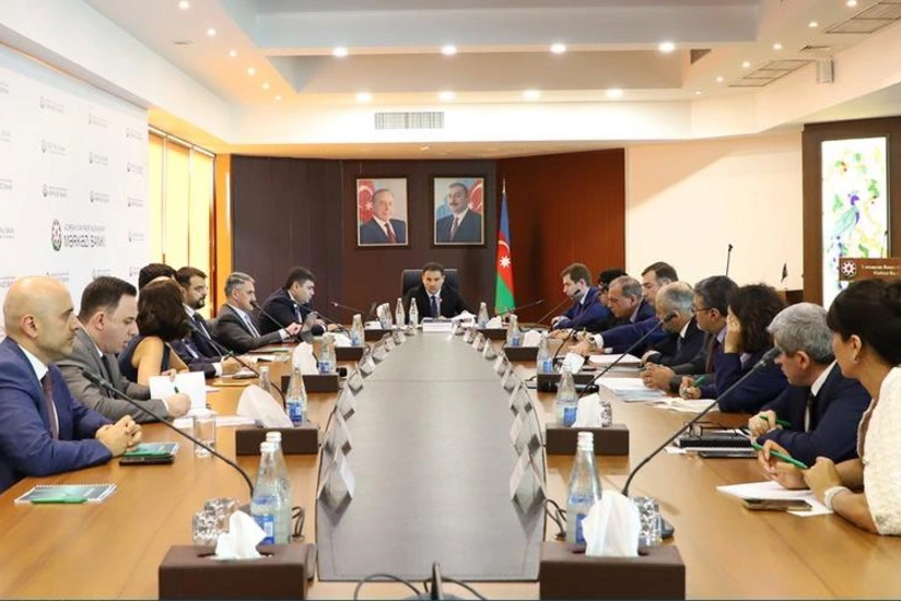 AMB-də sahibkarların maliyyəyə çıxış potensialının artırılması müzakirə olunub