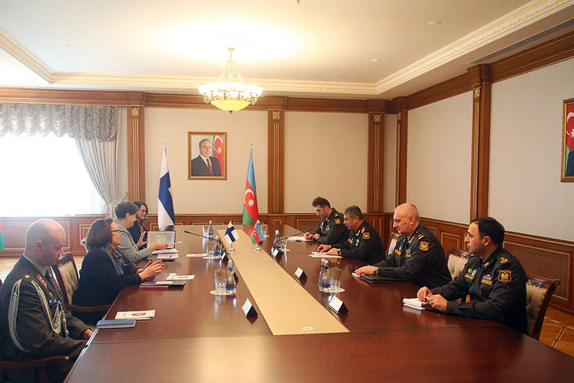 Azerbaijani Defense Minister meets with delegation of Finnish Foreign Ministry