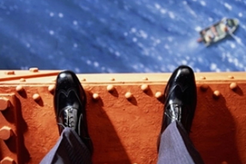 Iranian asylum seeker fined for attempted suicide