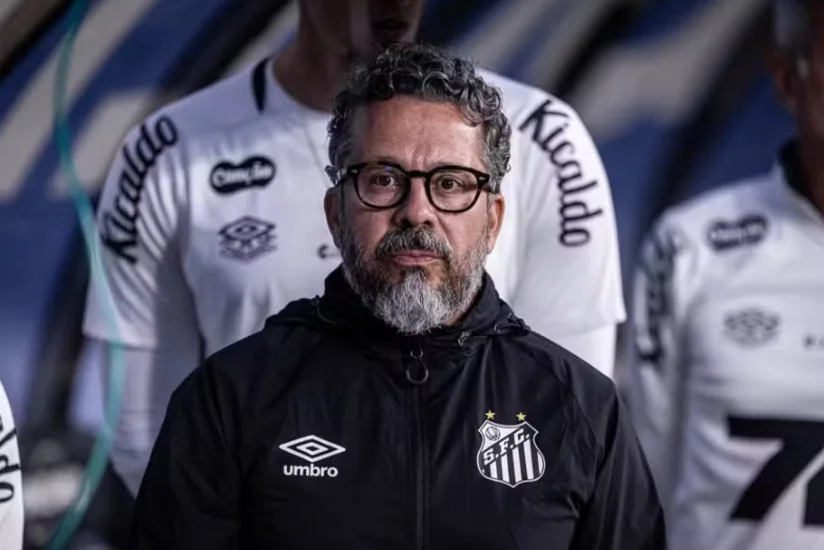 Neymarın çıxış etdiyi klub baş məşqçisini istefaya göndərib