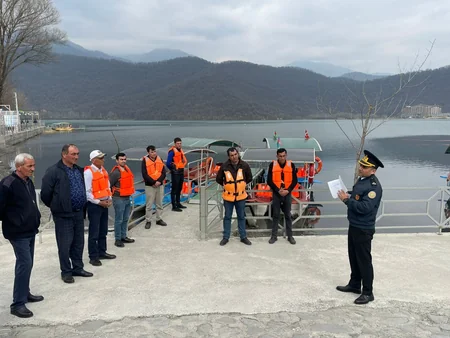 Kiçikhəcmli gəmi istifadəçiləri üçün silsilə maarifləndirmə tədbirləri keçirilib