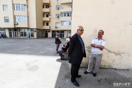 Bakıda MTK xidmətindən narazı olan bina sakinləri etiraz ediblər - FOTO