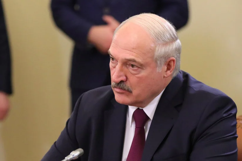 Lukaşenko Belarusun daxili işlərinə qarışan ölkələrin adlarını açıqlayıb
