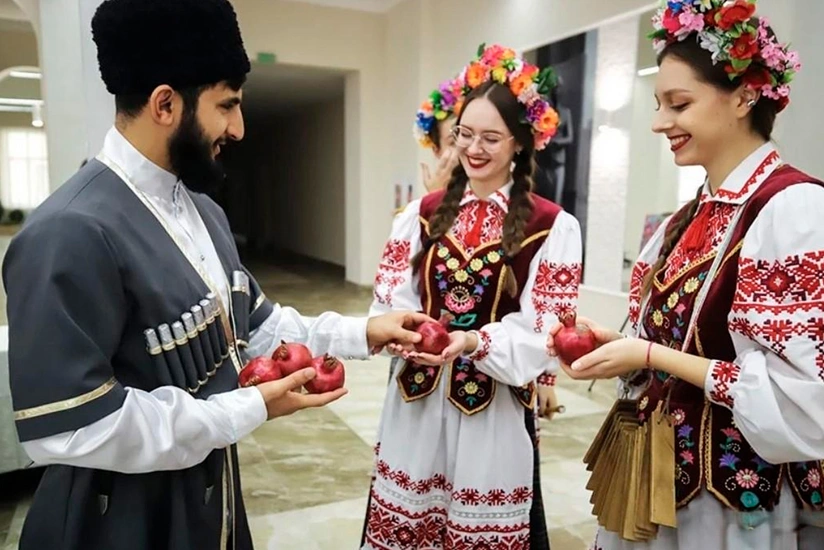 Belarusda nar bayramı keçirilib