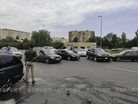 Sumqayıtda iki avtomobil toqquşdu, xəsarət alan var