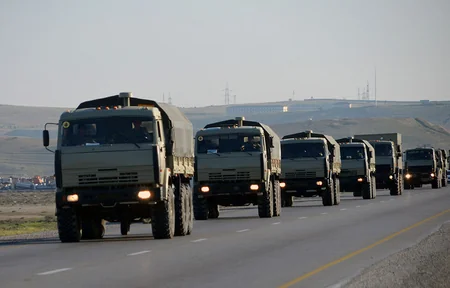 В широкомасштабных учениях Азербайджанской армии выполняются боевые задачи - ВИДЕО