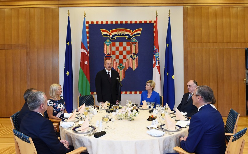 Prezident İlham Əliyev xorvatiyalı həmkarını Azərbaycana səfərə dəvət edib