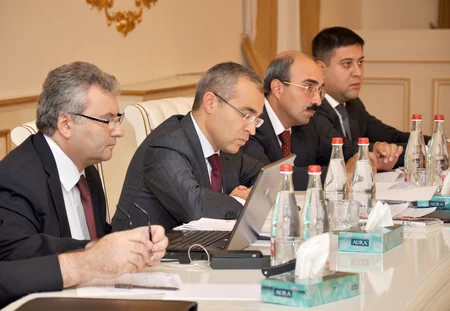 Təhsil naziri Ucarda vətəndaşları qəbul edib