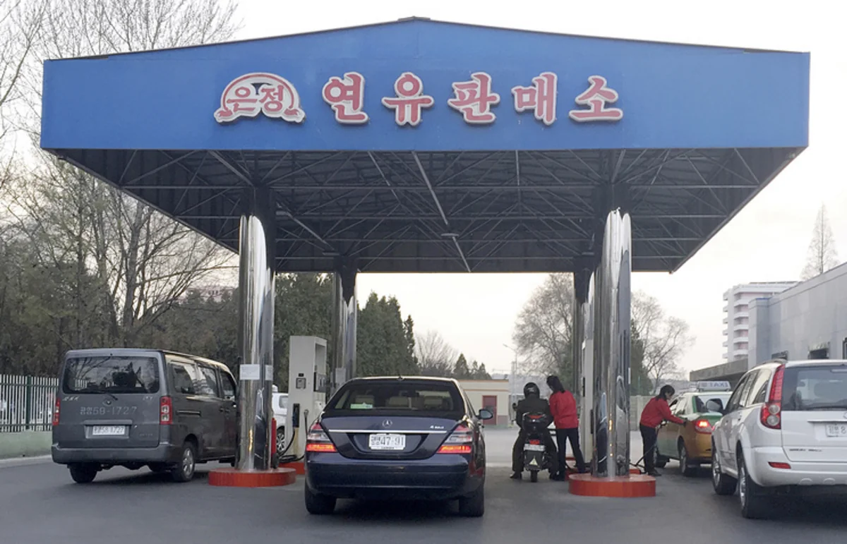 North Korea stops selling petrol to citizens