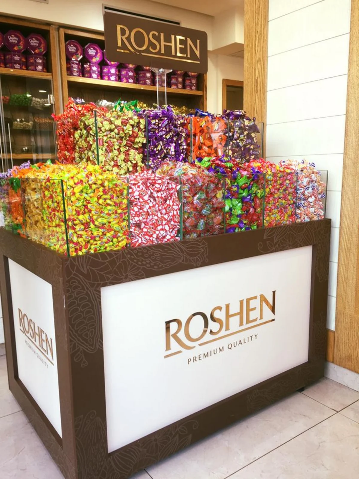 Ввозимая из Украины в Азербайджан карамель Roshen оказалась непригодной к употреблению
