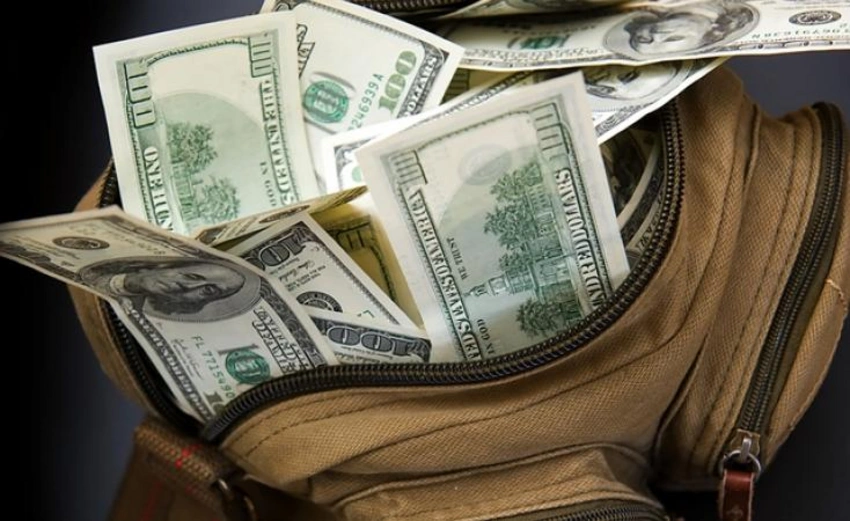 DGK ötən il müxtəlif şəxslərdən 2 mln. 228 min dollar məbləğində qanunsuz pul kütləsi aşkar edib