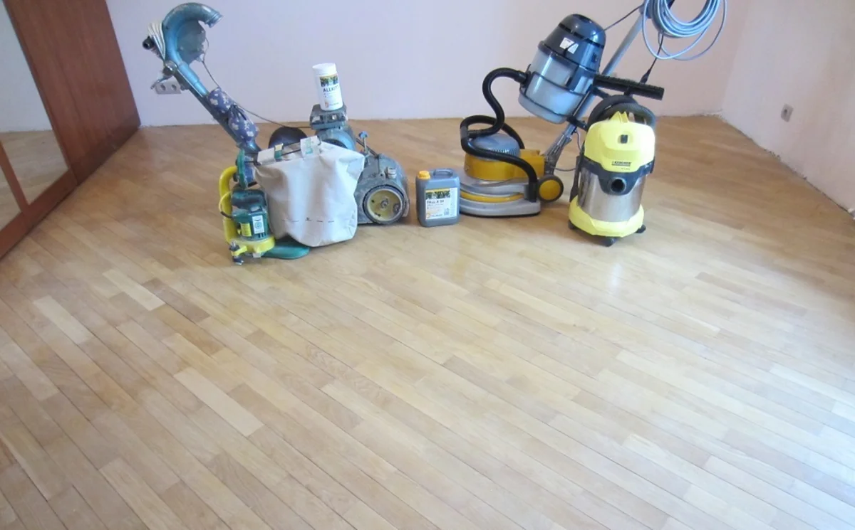 Bakıda döşəmə ustasının dəzgahı müştərisi tərəfindən oğurlanıb