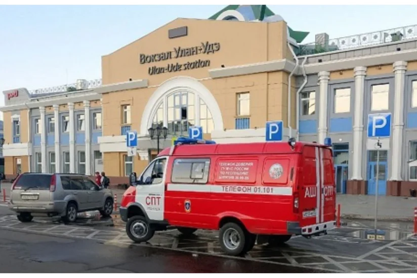В Улан-Удэ из-за пожара в здании вокзала эвакуировали 50 человек