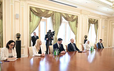 İlham Əliyev Şimali Makedoniya Assambleyasının sədrini qəbul edib