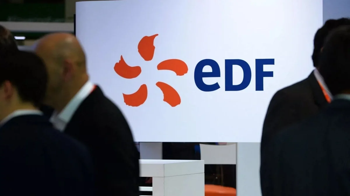 Франция планирует национализировать энергетическую компанию EDF
