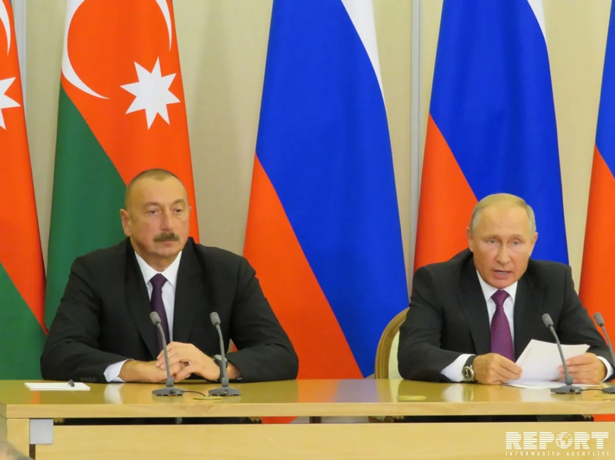 Azerbaijani, Russian presidents make statements for press