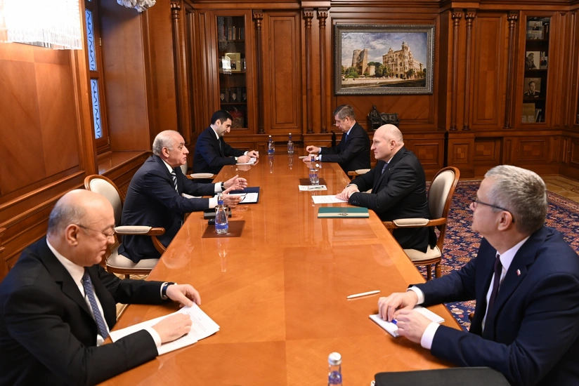 Ali Asadov, Alexander Kurenkov hold meeting