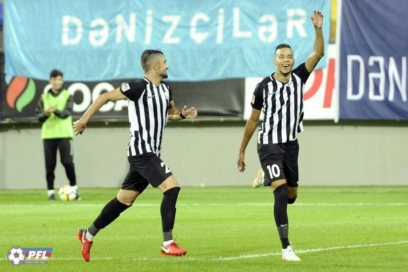 До прихода в футбол легионер Нефтчи был продавцом и рабочим 