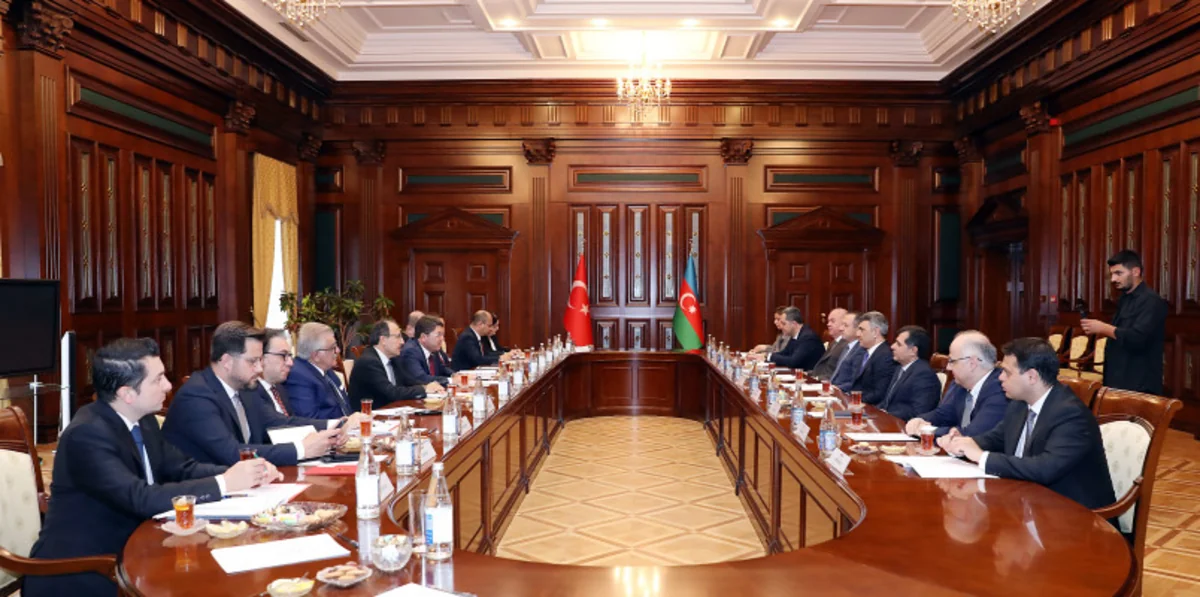 Türkiyəli nazir Azərbaycanda məhkəmə-hüquq sahəsində aparılan islahatlar barədə məlumatlandırılıb