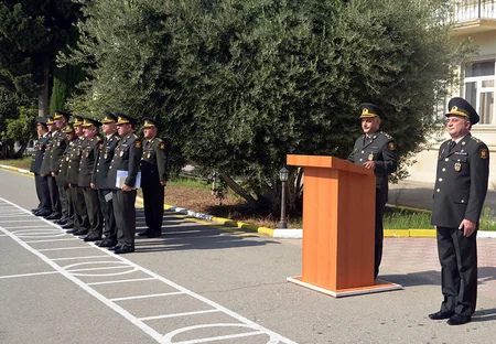 Müdafiə Nazirliyinin xüsusi təyinatlı təhsil müəssisələrində andiçmə mərasimləri keçirilib
