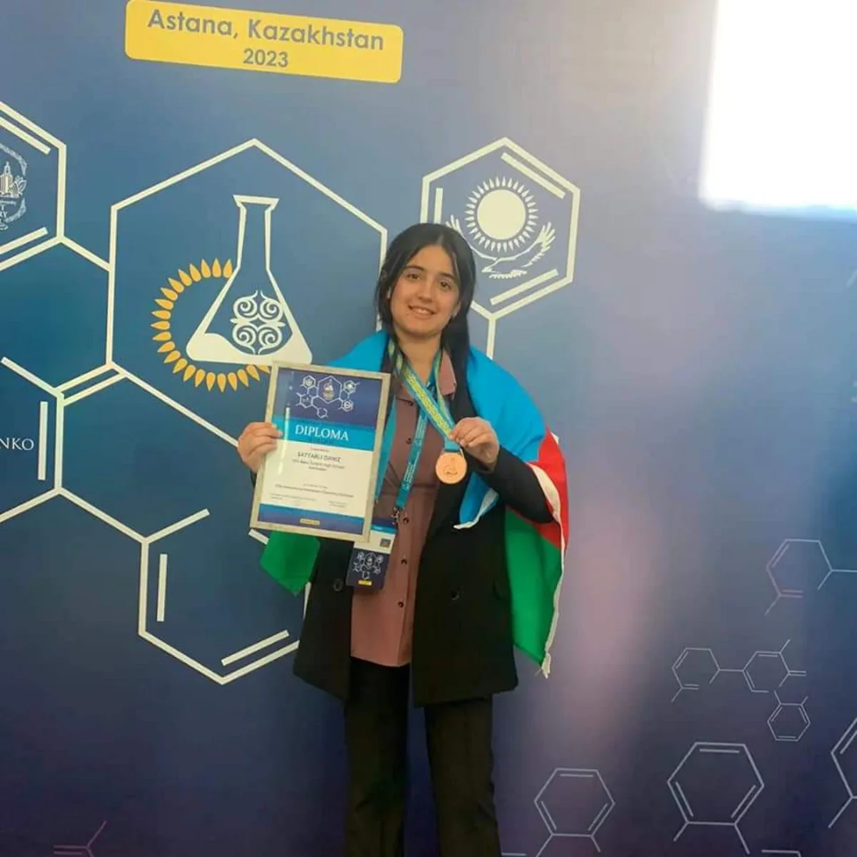 Azərbaycanlı tələbə Beynəlxalq Mendeleyev Olimpiadasında bürünc medal qazanıb