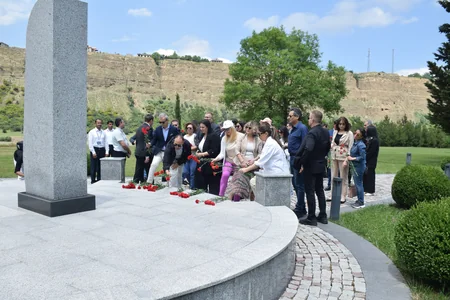 Beynəlxalq Simpoziumun iştirakçıları Quba Soyqırımı Memorial Kompleksini ziyarət ediblər