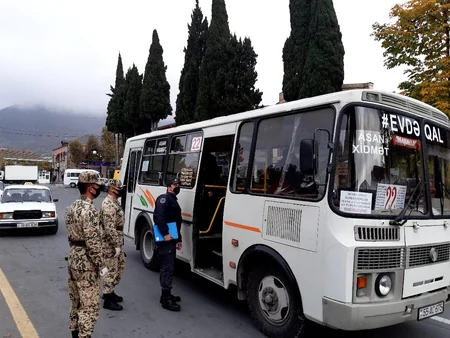 Polis Şəkidə karantin rejiminə nəzarət edir