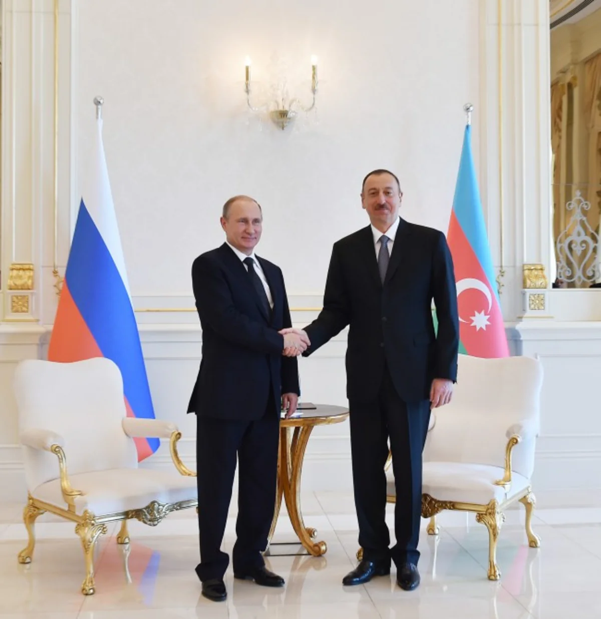 Azərbaycan Prezidenti Vladimir Putinə telefonla zəng edib