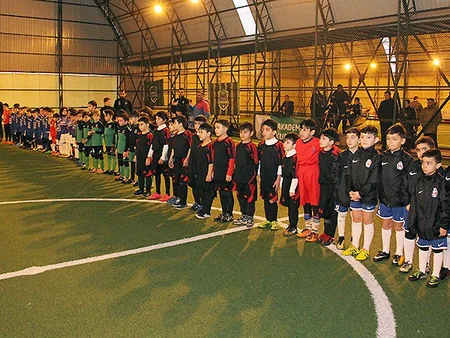 Maykl Essyen və Andrey Arşavin Bakıda “Akademiya Kuboku”nun qaliblərini mükafatlandırıb