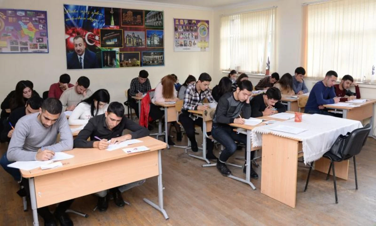 Məktəbi vaxtında bitirə bilməyən 517 nəfər attestat alacaq