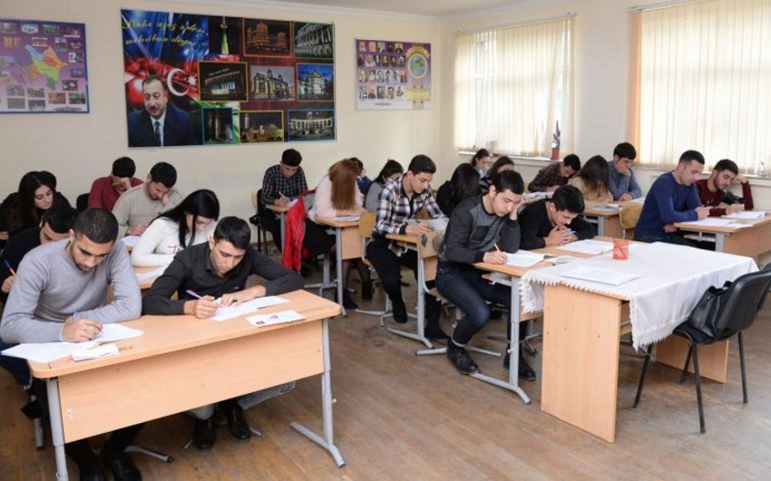 Məktəbi vaxtında bitirə bilməyən 517 nəfər attestat alacaq