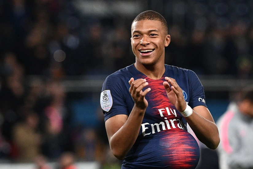 Mbappe overshadows Ronaldo, Messi by creating unique Champions League record