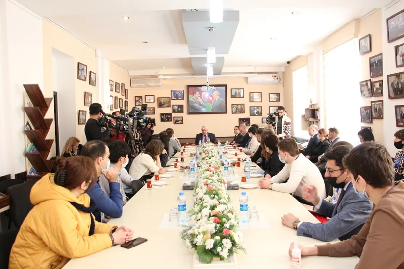 ADU-da XI Beynəlxalq Multikulturalizm Qış Məktəbinin iştirakçıları ilə görüş olub