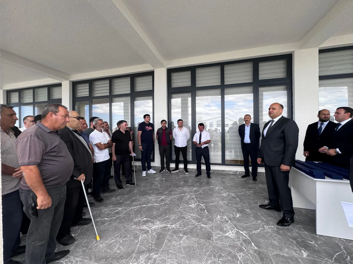 Another group of former IDPs leaves for Azerbaijan's Kangarli