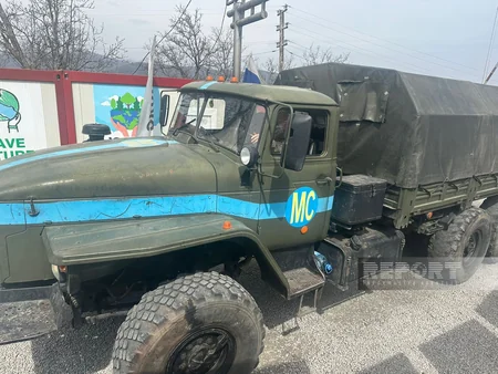 Vehicles of Russian peacekeepers move freely along Khankandi-Lachin road