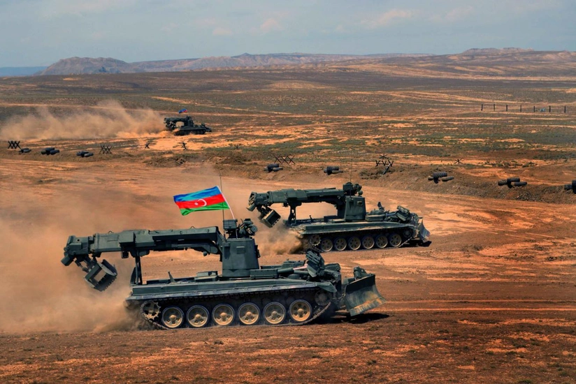 MN: Azərbaycan Ordusu dağıdıcı gücə malik silahların yalnız cüzi hissəsini istifadə edib