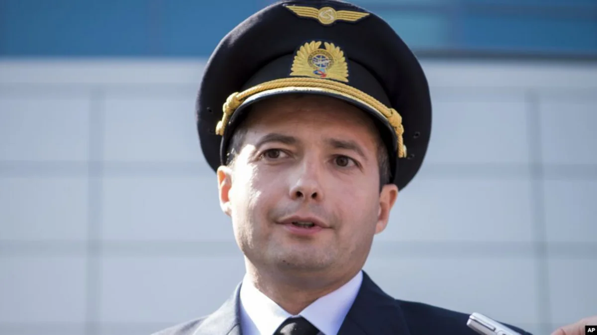 Пилота, посадившего самолет на кукурузном поле, наградили орденом мусульман