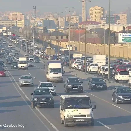 Bakının bir sıra yollarında tıxac var - SİYAHI