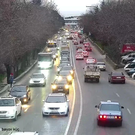 Bakının bir sıra yollarında tıxac müşahidə olunur