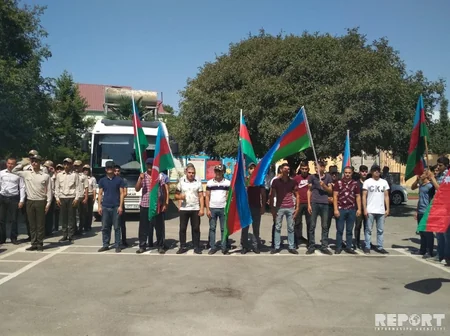 Bərdədə çağırışçı gənclər hərbi xidmətə yola salınıb - FOTO