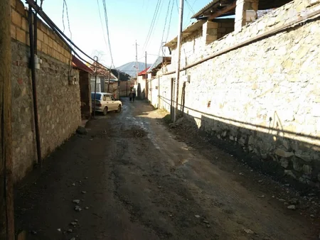 Şəkidə nənənin nəvəsi tərəfindən qətlə yetirilməsinin təfərrüatları məlum olub - FOTO
