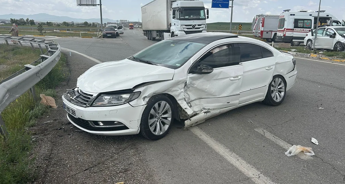 Türkiyədə yol qəzası olub, 11 nəfər yaralanıb